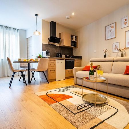 Au Duplex D'Or Centre Historique Leilighet Besançon Eksteriør bilde