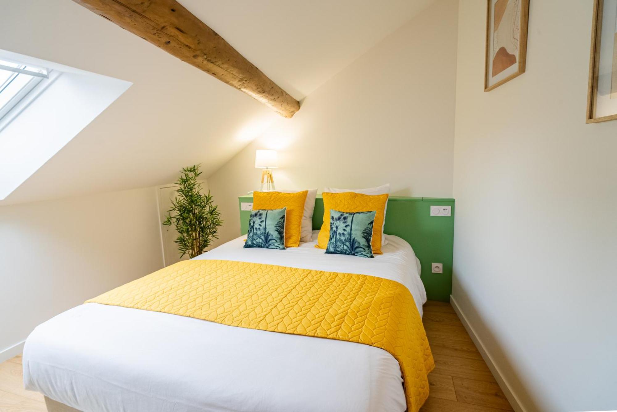 Au Duplex D'Or Centre Historique Leilighet Besançon Eksteriør bilde