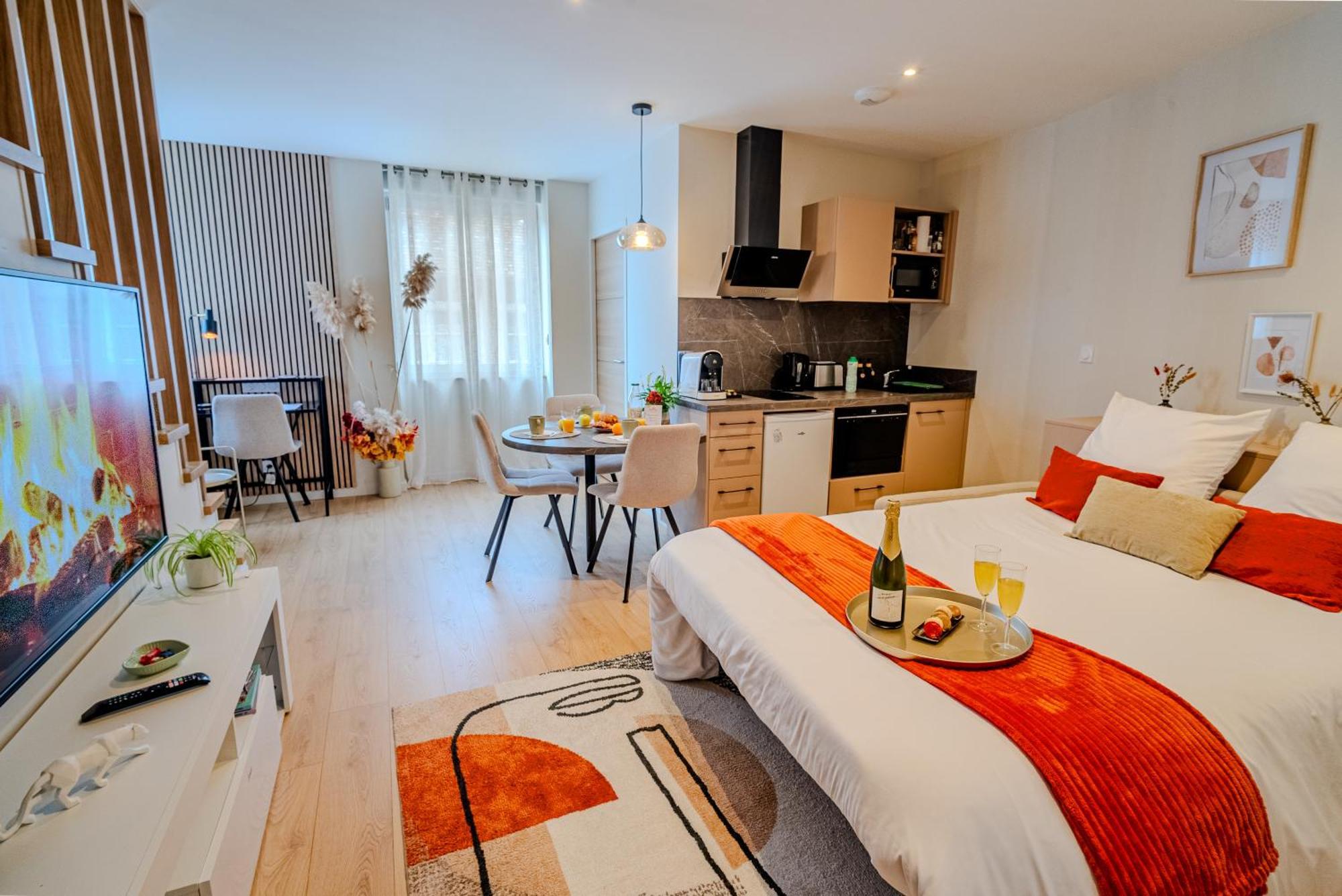 Au Duplex D'Or Centre Historique Leilighet Besançon Eksteriør bilde